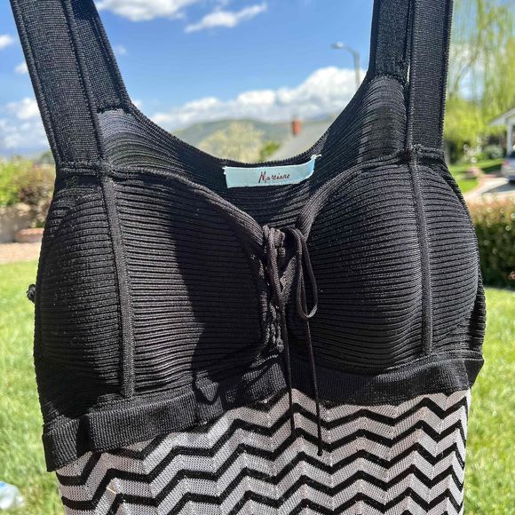 Marciano Knit 90s Dress Tiered Chevron Black Grey Size Small Medium - Picture 3 of 5